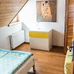 Pod Oblazowa Apartman *
