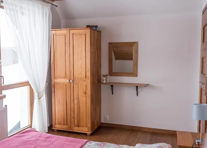 Pod Oblazowa アパート